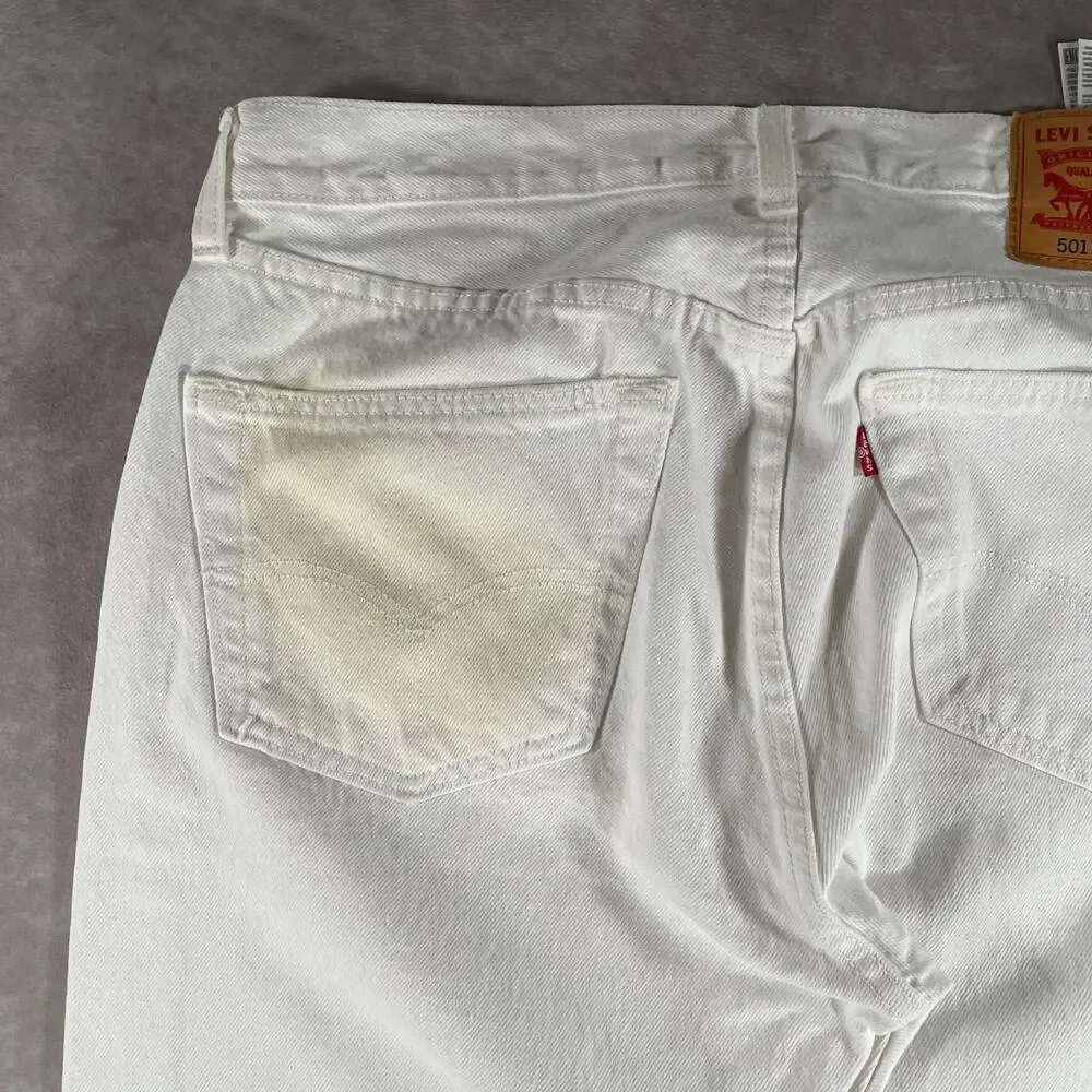 Vintage Levi’s 501 Button Fly White Denim Jeans Casual 33x29